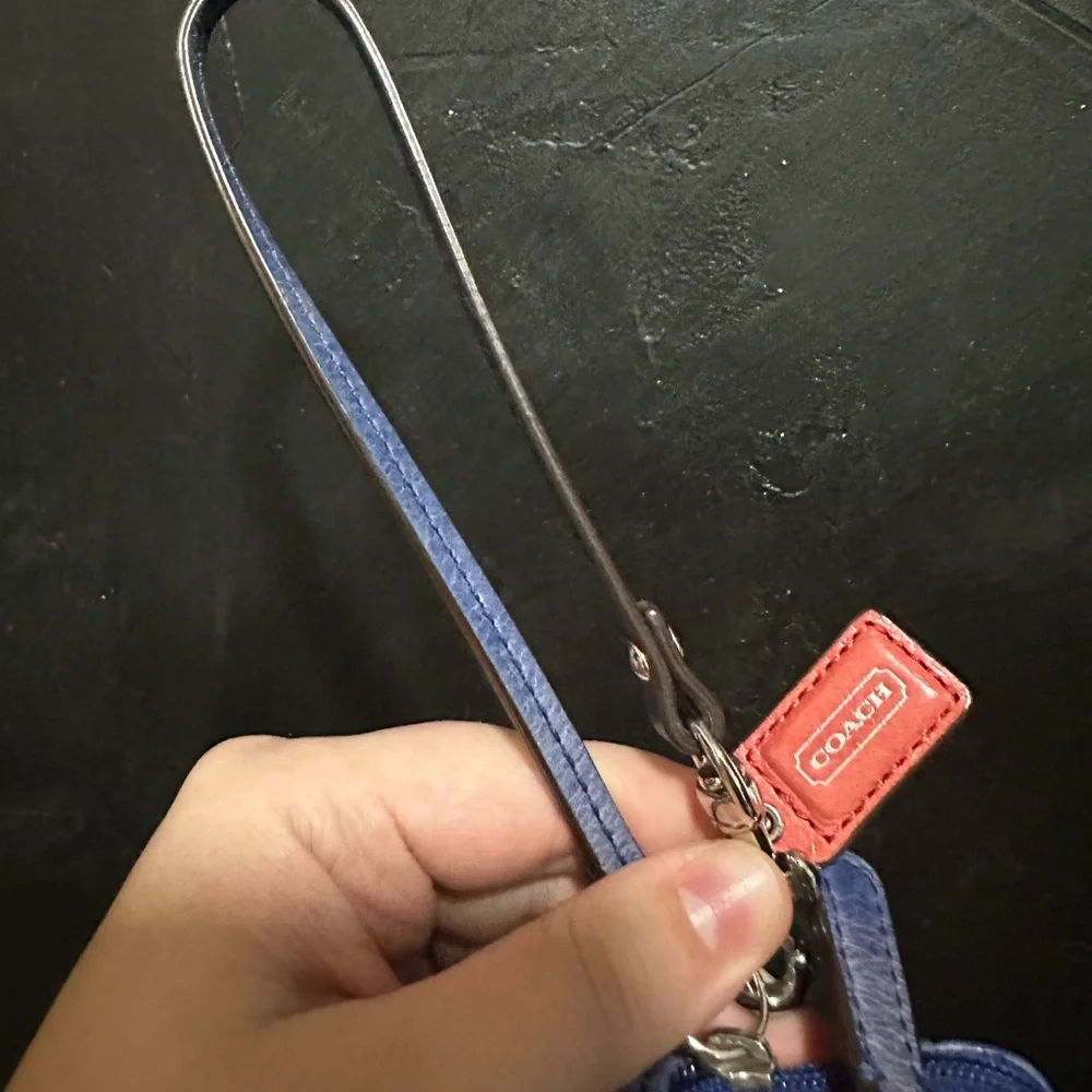 VTG COACH Blue Wristlet Wallet - Picture 2 of 4